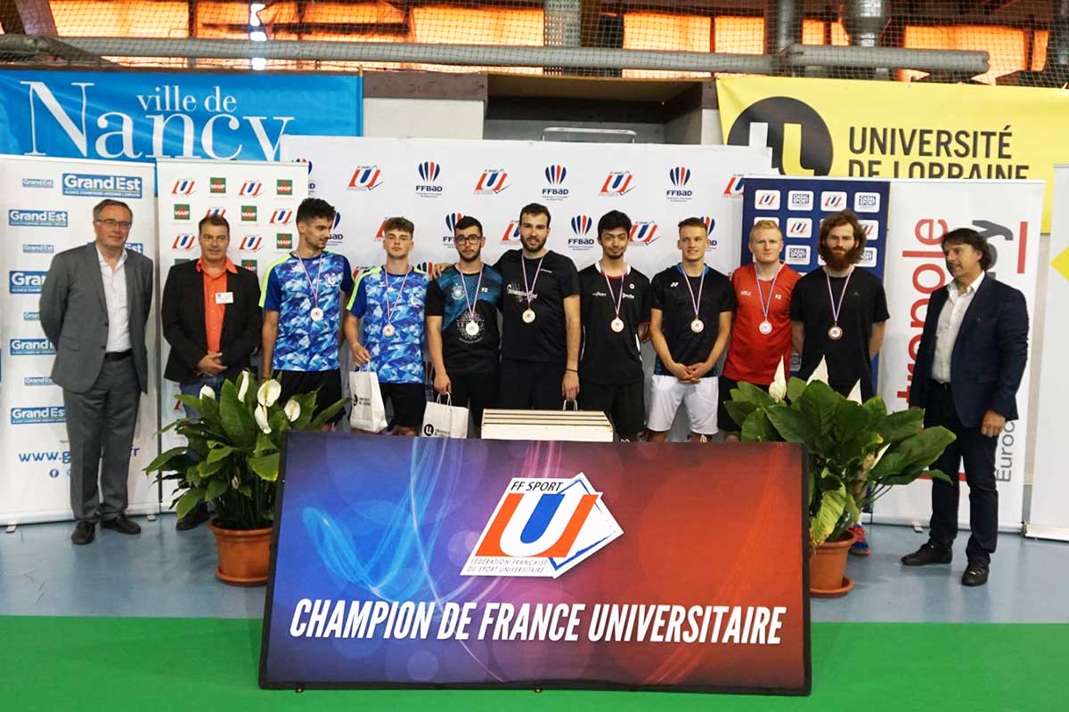 champion-universitaire-badminton